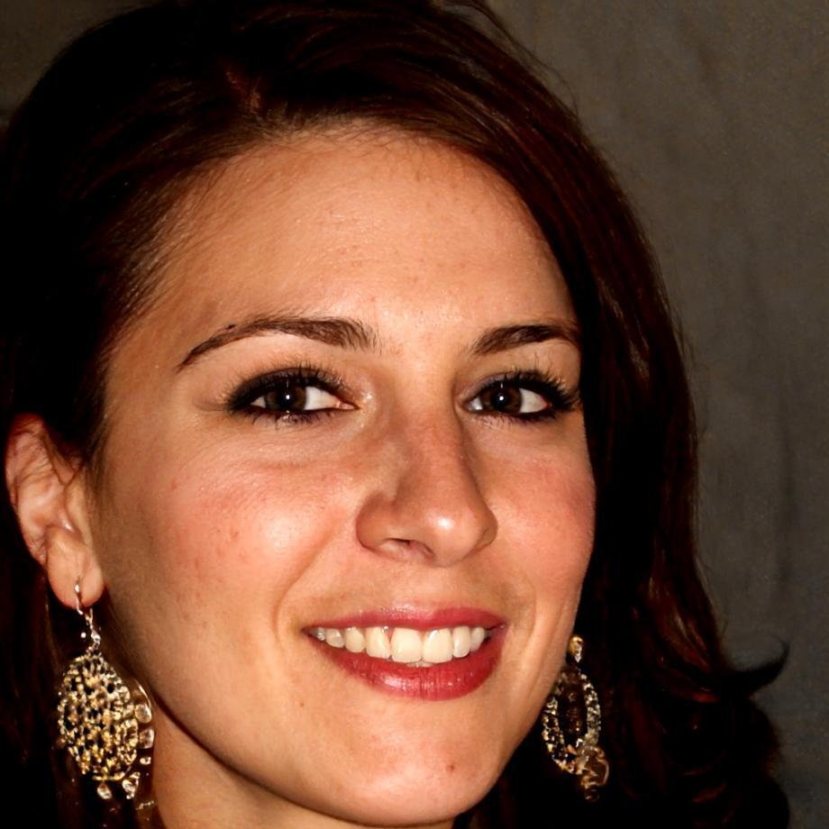 Portrait de Claire Dubois, spécialiste en gestion des risques